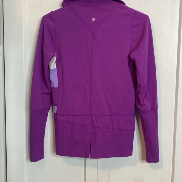 Lululemon Purple Raja Reversible Two tone Jacket - PTP 17 inches - Picture 5 of 7